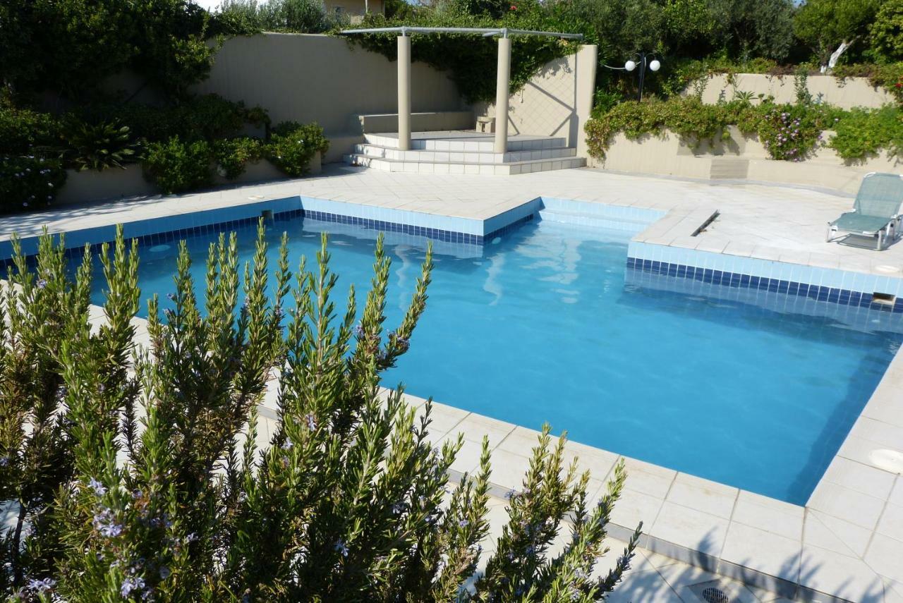 Knossos Palace Secluded Villa Skalanion Ngoại thất bức ảnh